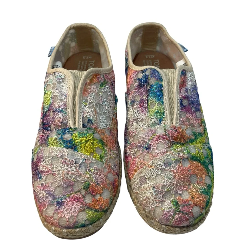 TOMS Palmera Multi Crochet Lace Rainbow Flats Womens Size 7.5 NWOT